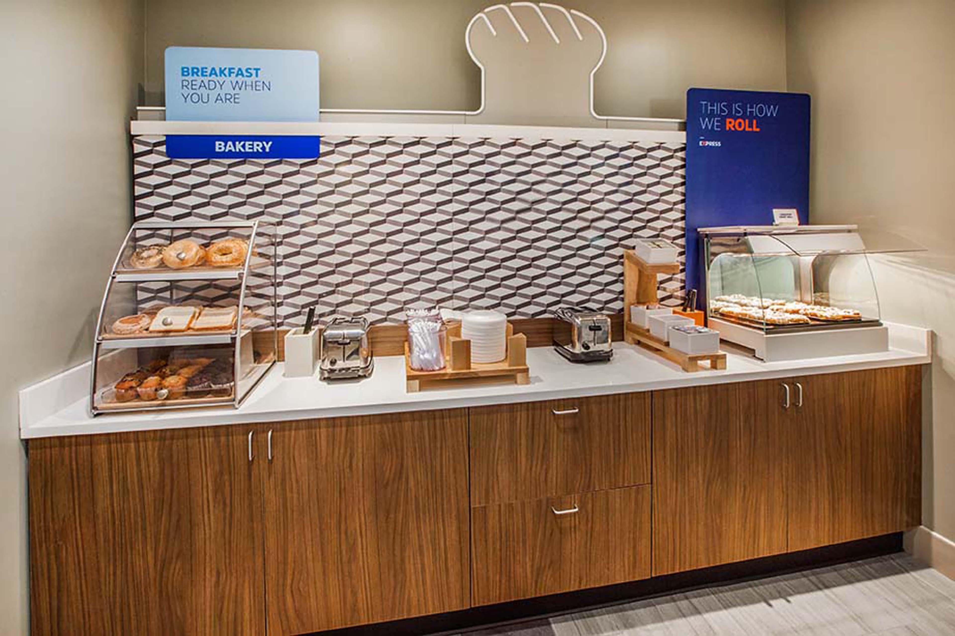 Holiday Inn Express & Suites Austin Nw - Four Points By Ihg Εξωτερικό φωτογραφία